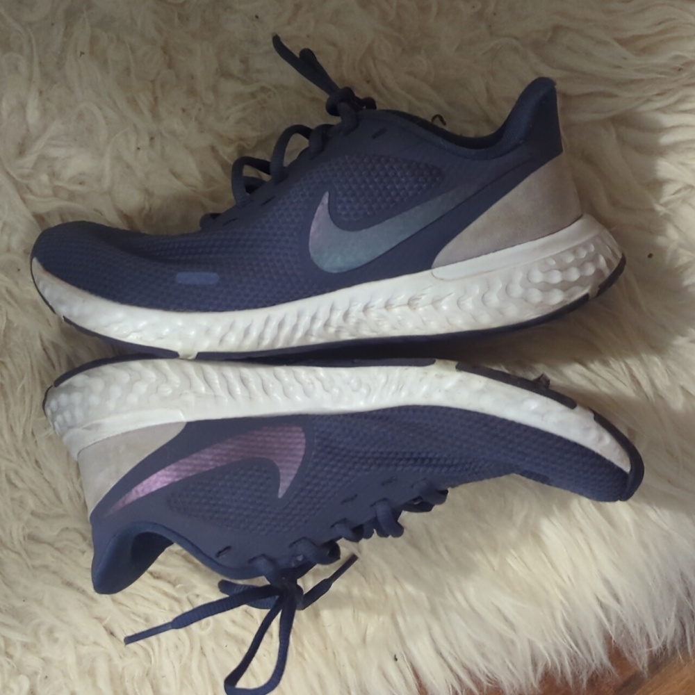 Nike Women's Revolution 5 Athletic Shoes